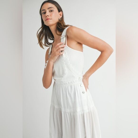 Eyelet Lace Overall Jumpsuit - Picture 11 of 14